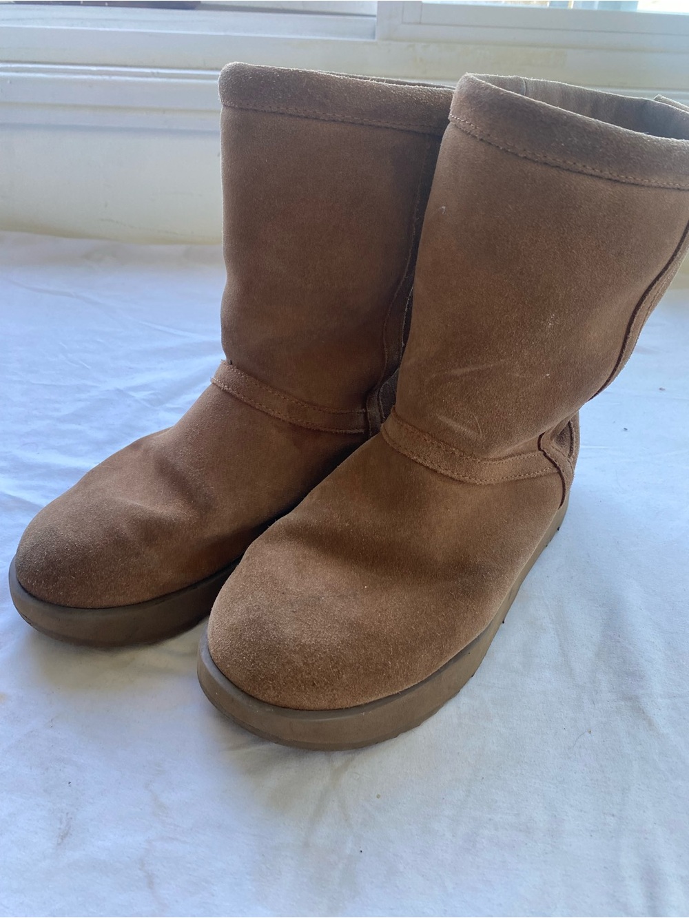 UGG Chestnut Suede Classic Short Boots